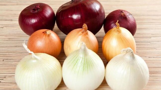 Onions - a popular vegetable of pinworms and roundworms