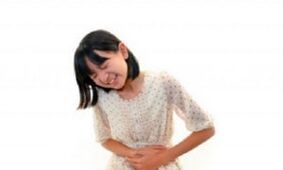 Abdominal pain in a girl with worms damage